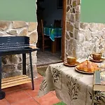 Roble Viejo Rural House 度假居 Carbayín