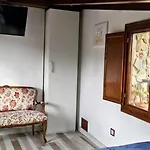 度假居 Roble Viejo Rural House *