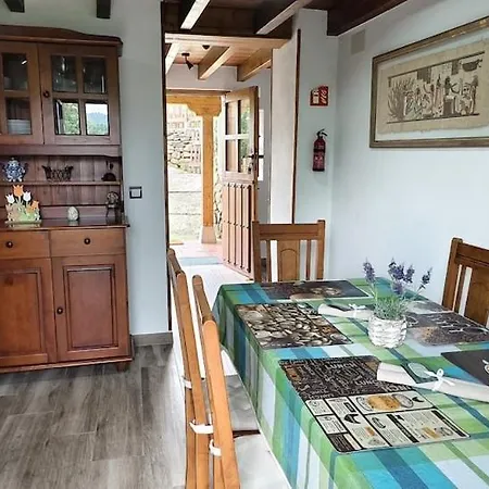 Roble Viejo Rural House بيت للعطل *