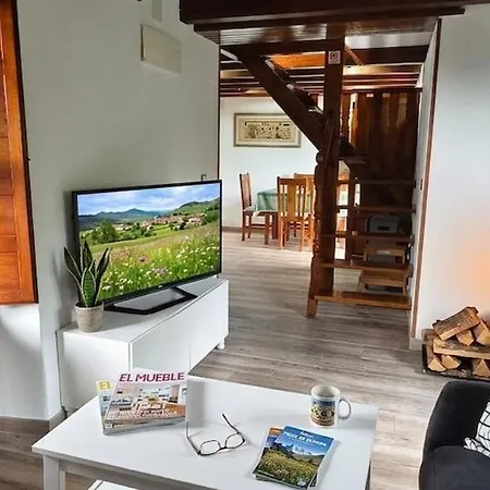 بيت للعطل Roble Viejo Rural House Carbayin